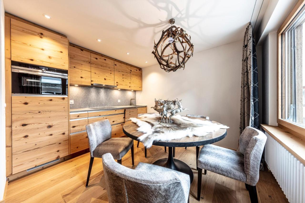 Unique Alpic Style Apartment In The Heart Of Davos Exterior photo